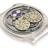 Armbanduhr: bedeutende, technisch hoch komplizierte und sehr frühe Platinuhr mit Vollkalender, Mondphase und Minutenrepetition, ca.1925 - photo 8