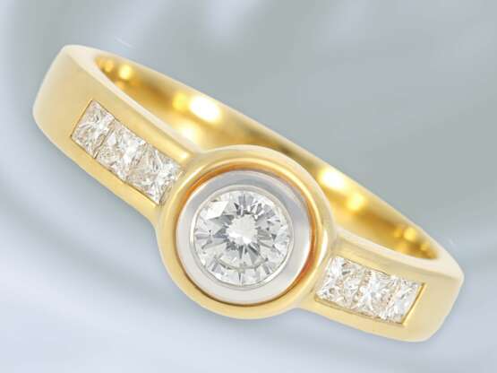 Ring: 18K goldener Brillant/Diamant-Goldschmiedering, 0,59ct - фото 1