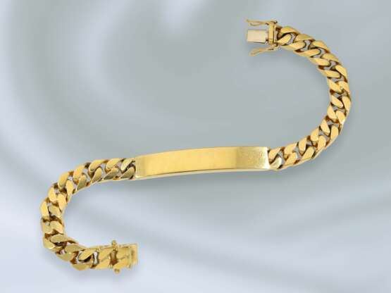 Armband: goldenes und äußerst massiv gearbeitetes Flachpanzer-Armband mit Gravurplatte, 18K Gold - фото 1