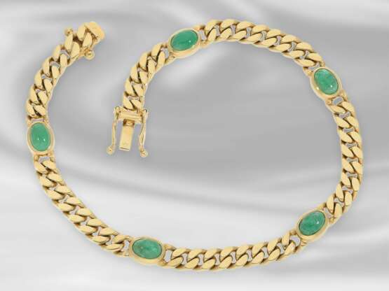 Armband: klassisches, massives vintage Panzerarmband mit Smaragdbesatz, 14K Gold - фото 1