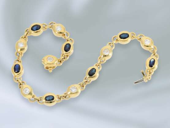 Armband: dekorative vintage Goldschmiedearbeit mit Saphir- und Brillantbesatz, Handarbeit aus 18K Gold - Foto 1
