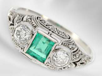 Ring: hochfeiner antiker Platinring mit schönem Smaragd und 2 Altschliff-Diamanten, insgesamt ca. 1,18ct, vermutlich um 1920