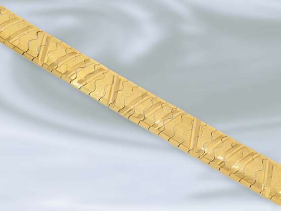 Armband: interessantes und sehr dekoratives Goldschmiedearmband aus 18K Gold, hochwertige Handarbeit - Foto 2