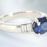 Ring: attraktiver vintage Saphir/Diamant-Ring, ca. 2,3ct, Saphir von schöner Farbe und Qualität, Handarbeit, 18K Weißgold, NP ca.3200€ - фото 2
