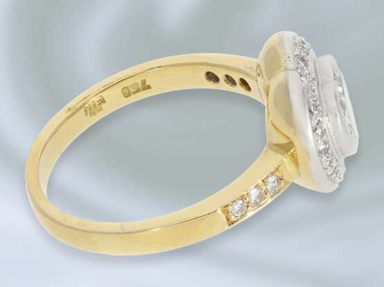 Ring: äußerst geschmackvoller, ehemals teurer und modern gearbeiteter Goldschmiedering mit Herzschliff-Diamant, 18K Gold - Foto 2