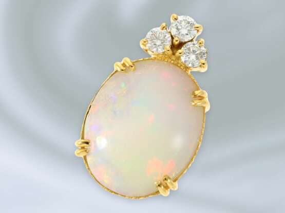 Anhänger: hochwertiger, sehr dekorativer Goldschmiedeanhänger mit schönem Opal und Brillanten - Foto 1
