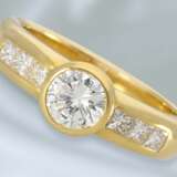 Ring: wertvoller Goldschmiedering mit hochwertigem Diamant-/Brillantbesatz, zusammen ca. 1,15ct, Handarbeit - Foto 1