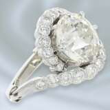 Ring: äußerst hochwertiger und sehr attraktiver Goldschmiedering aus Platin mit besonders großem und wertvollen Altschliff-Diamanten von ca. 6ct - Foto 2