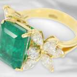 Ring: bedeutender vintage Smaragd/Diamant-Goldschmiedering, ca. 7,32ct, inklusive Zertifikat von 2007 - Foto 3