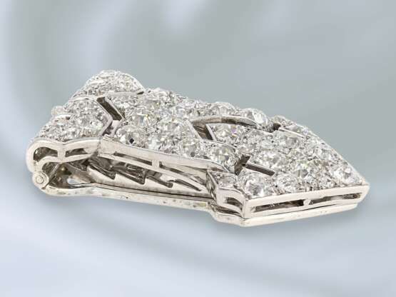 Brosche: besonders schöne Art dèco Diamant-Clip-Brosche, Handarbeit, feinste Altschliff-Diamanten von zusammen ca. 2,5ct - photo 3