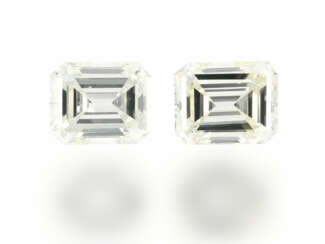 Diamant: Paar Emerald-Cut Diamanten von sehr schöner Qualität, W/VS, zusammen ca. 1,3ct