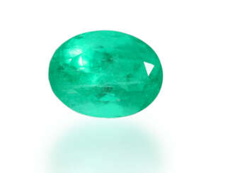 Smaragd: großer, natürlicher Smaragd von sehr guter Farbe, ca. 7,5ct