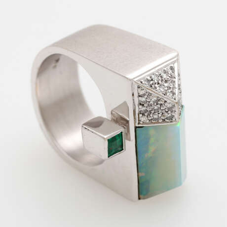 KRAUSS Ring mit Opal, Smaragd und Diamanten. - photo 6