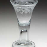barockes Kelchglas mit Gravur - фото 1