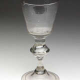 Barockglas mit Glockenfuß - photo 1