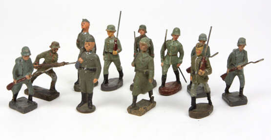 11 Masse-Soldaten - photo 1