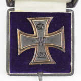 Preussen: Eisernes Kreuz, 1914, 1. Klasse, im Etui - K.A.G. - photo 2