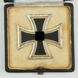 Eisernes Kreuz, 1939, 1. Klasse, im Etui - L/56. - photo 2