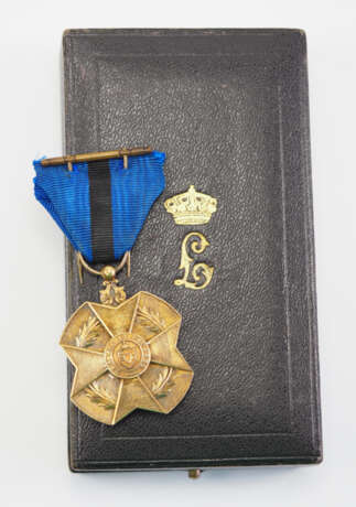 Belgien: Orden Leopold II., 1. Modell - Kongo Freistaat (1901-1910), Goldene Medaille, im Etui. - photo 1