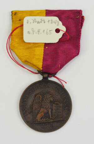 Italien: Venedig - Medaille für die Befreiung der Stadt 1848, in Bronze. - фото 1