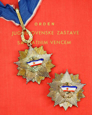 Jugoslawien: Orden der jugoslawischen Fahne, 1. Modell (1954-1963), 2. Klasse Satz, im Etui. - photo 1