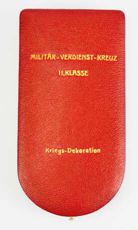 Österreich: Militärverdienstkreuz, 2. Klasse mit Kriegsdekoration, im Etui. - Foto 8