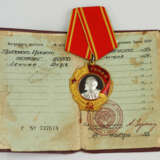 Sowjetunion: Lenin Orden, 6. Modell, 1. Typ, mit Verleihungsbuch. - фото 1