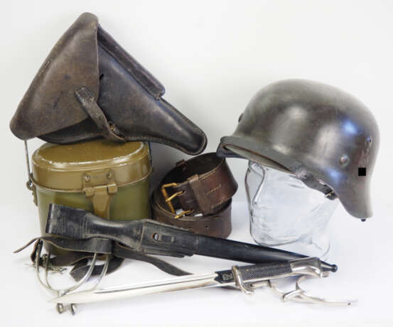 Wehrmacht: Lot Ausrüstung eines Soldaten. - photo 1