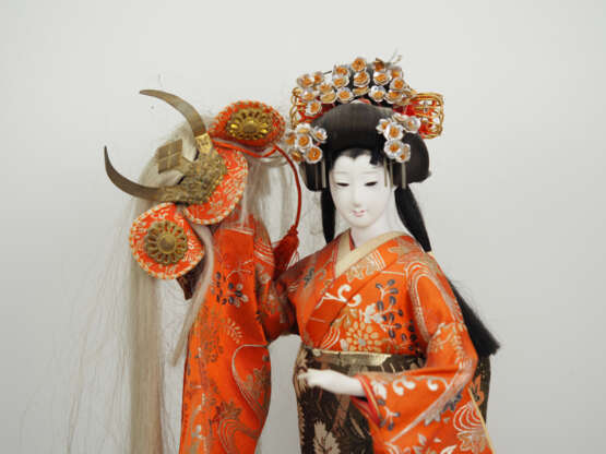 Japan: Meiji Puppe einer Geisha. - фото 1