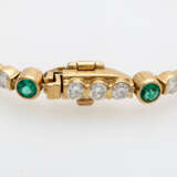 Goldarmband mit Diamanten und Smaragden, - Foto 4