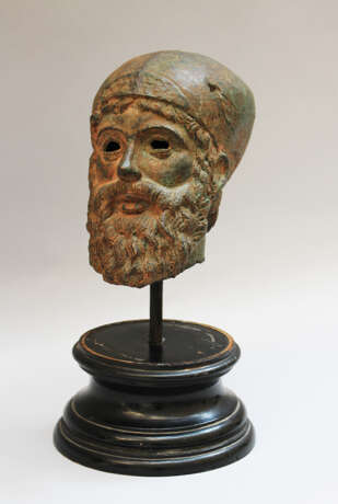 Male Bronze head of a bearded man with hat - Foto 2