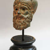 Male Bronze head of a bearded man with hat - фото 2