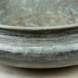 Large bronze bowl - photo 3