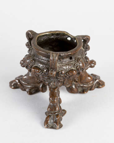 Venetian Inkwell with three feet in the form of horses - Foto 1