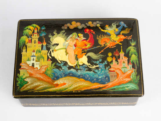 Three Russian Lacquer Boxes - фото 2