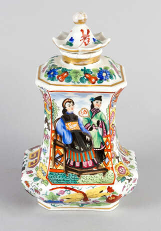 Porcelain in Chinese Style - photo 1