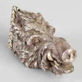 Snuff box in form of a wild boar head on the reverse lit with hazelnut symbol silver 90gramm 19th century - Foto 3