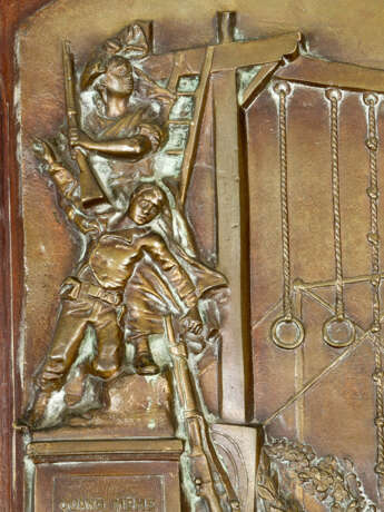 Memoration plaque of la Francaise de Lyon bronze bronze cast on wooden panel dated 1884 signed burban - photo 2