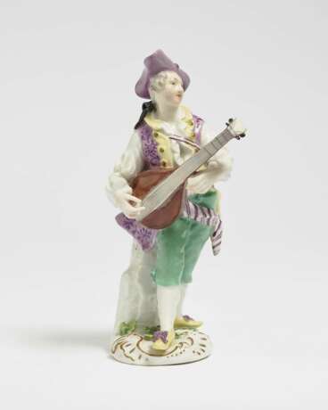 Mandolinespieler aus der ''Galanten Kapelle''. Meissen, 2. Hälfte 18. Jahrhundert, Modell von J. J. Kändler und F. E. Meyer - Foto 1