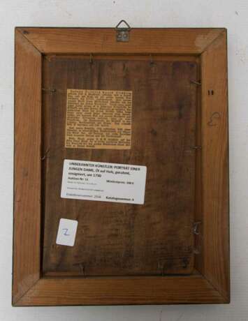 UNUNBEKANNTER KÜNSTLER: PORTRÄT EINER JUNGEN DAME, Öl auf Holz, gerahmt, unsigniert, um 1780. - photo 3