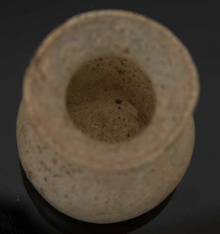 UNGUENTARIUM/TRÄNENGEFÄß AUS GLAS, wohl Egyptisch, 1. Jahrhundert - Foto 2