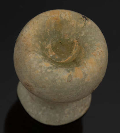 UNGUENTARIUM/TRÄNENGEFÄß AUS GLAS, wohl Egyptisch, 1. Jahrhundert - Foto 3