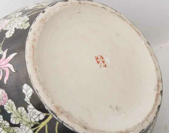TONGHZI VASE/ÜBERTOPF, Keramik, Quing Dynastie, China, wohl 19. Jahrhundert - photo 10