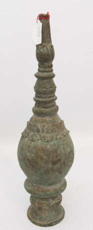 ANTIKES GEFÄß MIT DRACHENKOPF-GRIFF, Bronze, wohl China, 18./19. Jahrhundert - photo 1