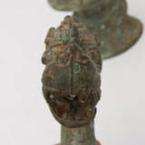 ANTIKES GEFÄß MIT DRACHENKOPF-GRIFF, Bronze, wohl China, 18./19. Jahrhundert - photo 9