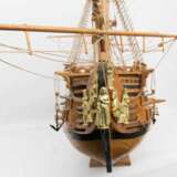 MINIATURSCHIFF, Englisches Kriegsschiff, Holz/Leinen, Deutschland, 20. Jahrhundert - Foto 2