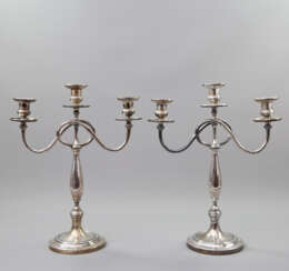 ITALIEN Paar 3-flammige Kerzenleuchter, 800 Silber, 20. Jahrhundert