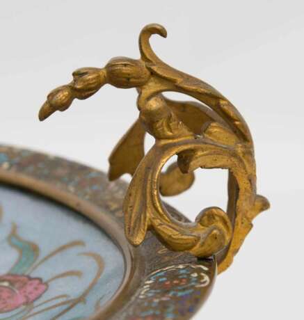 LIMOGES FRANCE, Goldstaffierter Porzellan-Zierteller in Messingfassung, Frankreich, 19. Jahrhundert - Foto 4