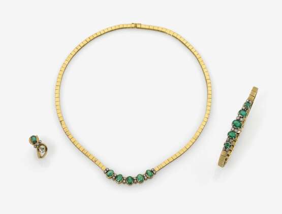 Kette, Armband und Ring mit Smaragden und Diamanten - photo 1