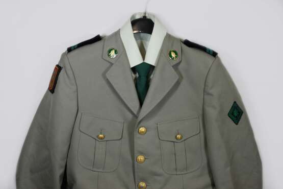 Fremdenlegion, komplette Uniform mit 2 Schirmmützen - Foto 1